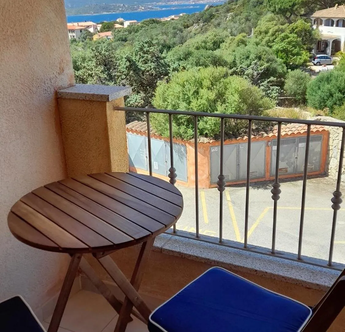 Attico Romantico Vista Mare Alla Maddalena Apartment